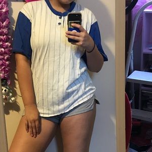 Baseball tee